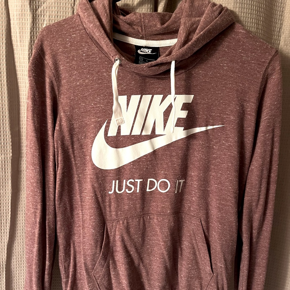 Nike lightweight Hoodie Size: Medium LIKE NEW